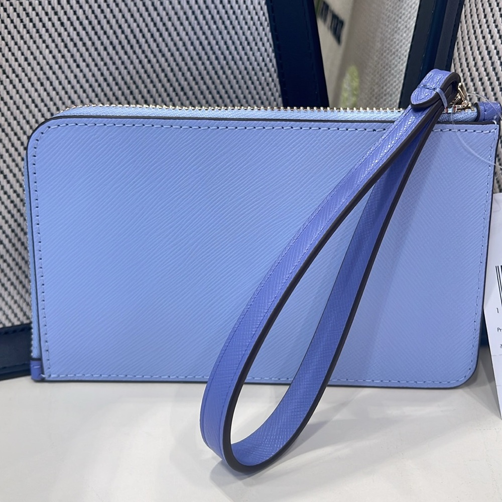 Kate Spade Lucy Small L-zip Wristlet
Evening Blue Iris Multi
NWT - Picture 3 of 16